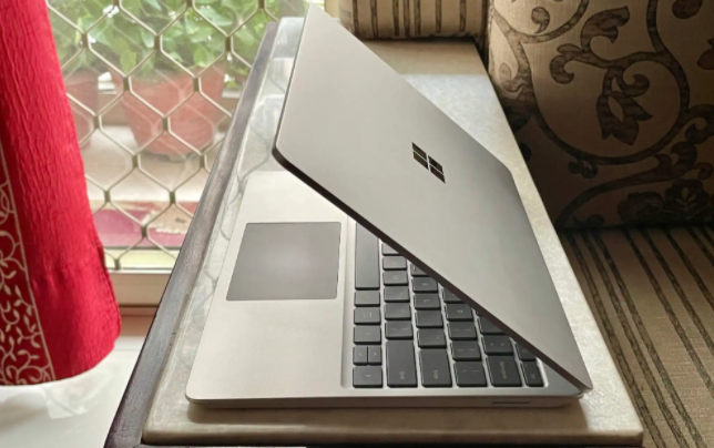 Microsoft Surface Laptop Go评测：英特尔第10代Core i5处
